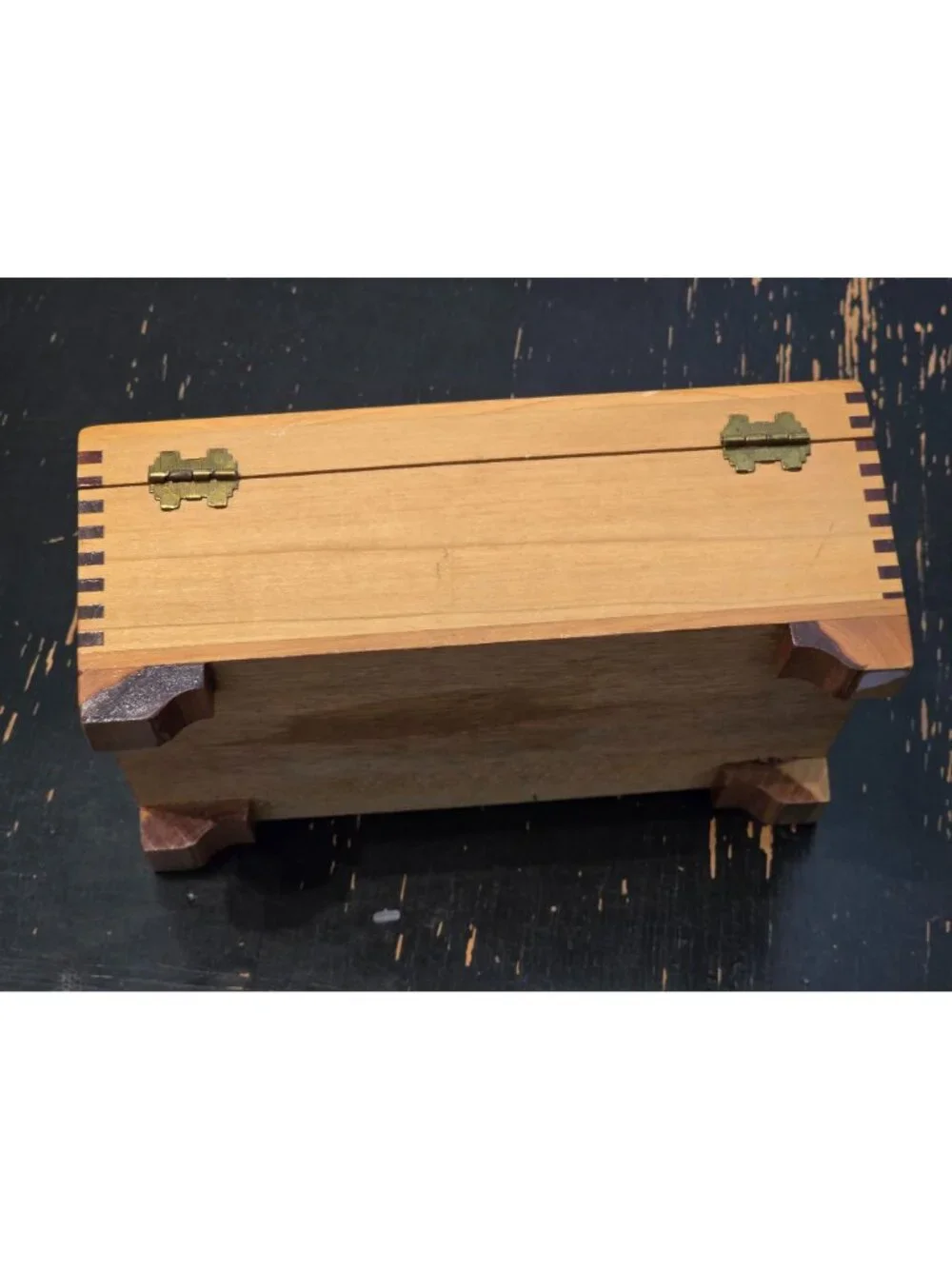 Vintage Cedar Keepsake Jewelry Box Hand Carved Scenic Lid Dovetail Wood 9.25
